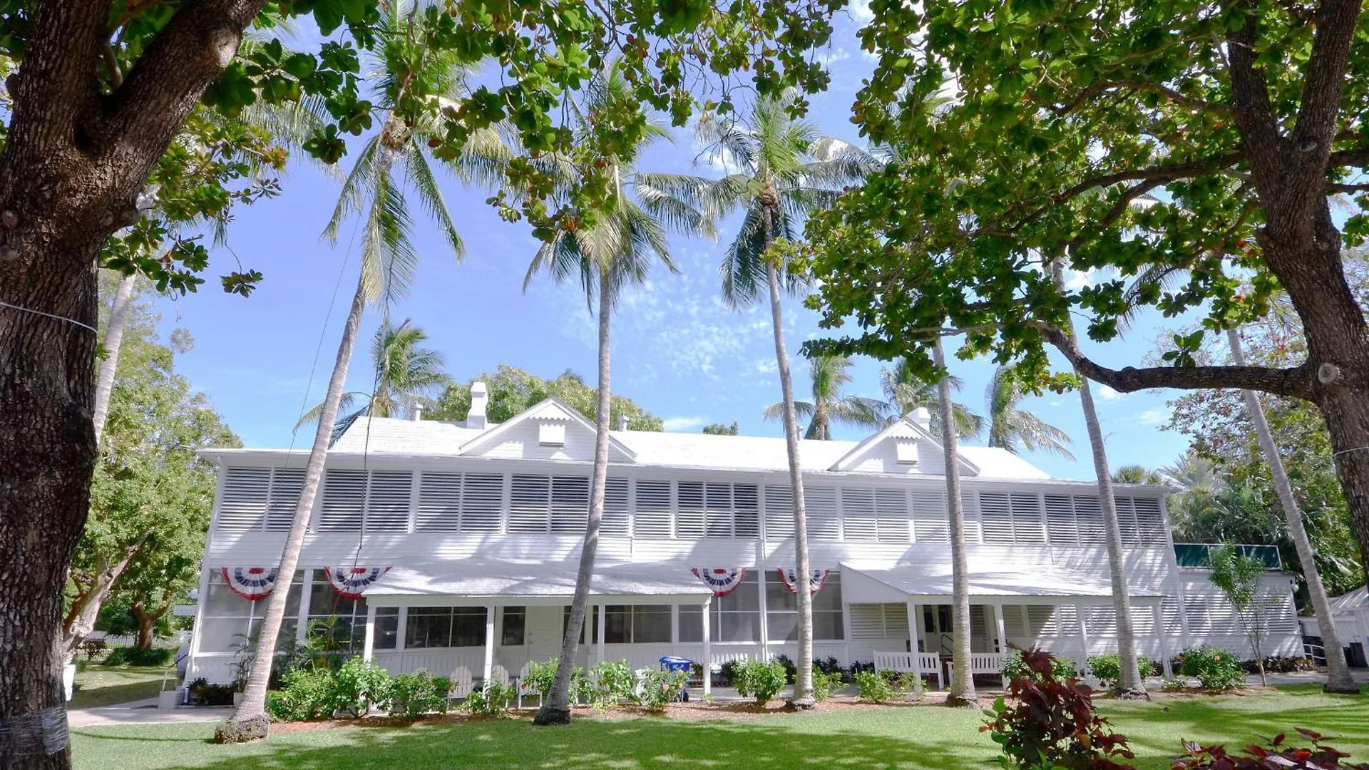 Four Flowers Guesthouse Key West
